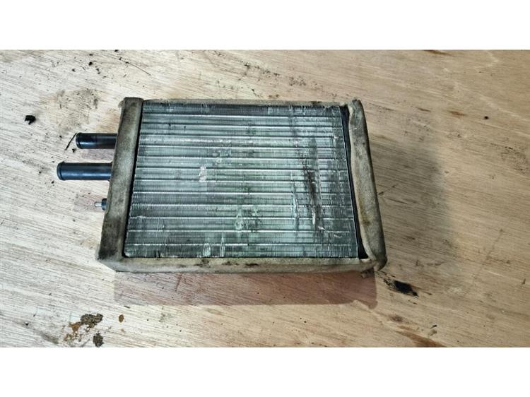 Радиатор печки Исузу Гига в Саратове 240069