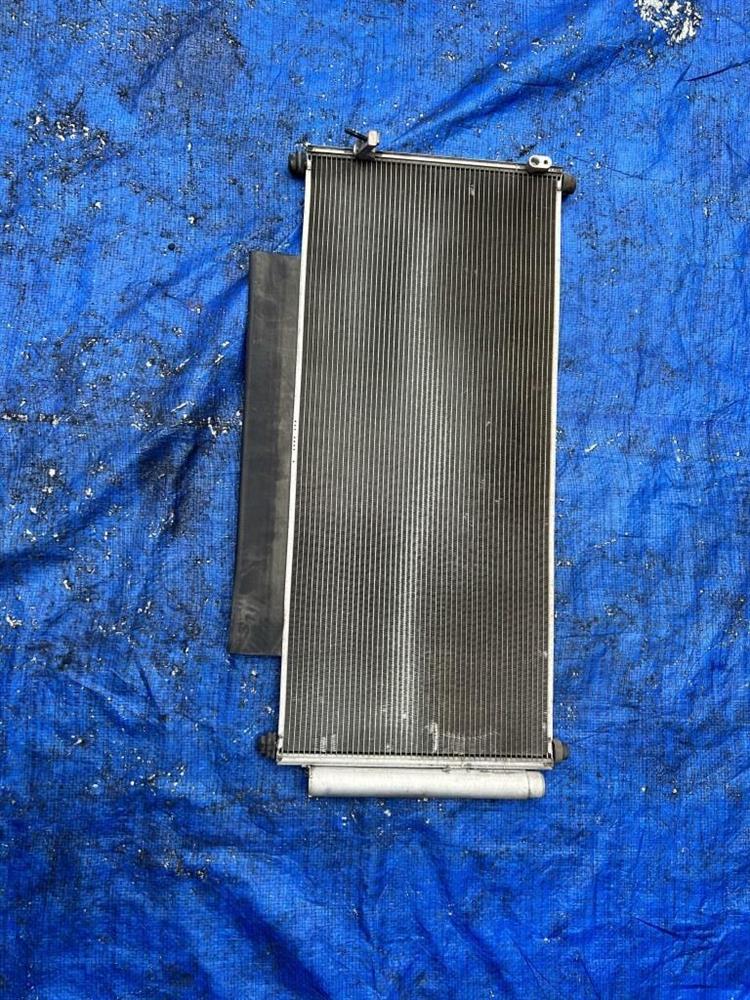 Радиатор кондиционера Хонда Фит в Саратове 240686