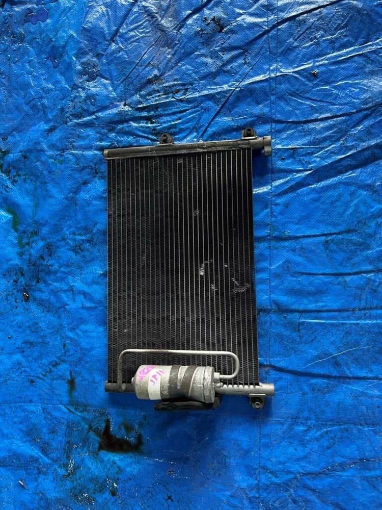 Радиатор кондиционера Сузуки Джимни в Саратове 245919