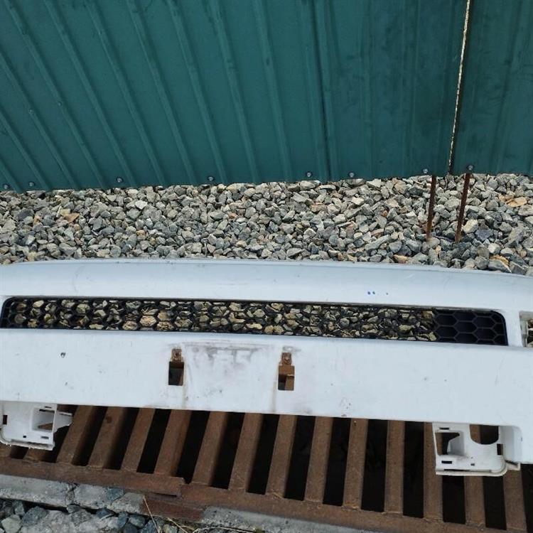 Решетка радиатора Тойота ББ в Саратове 87560